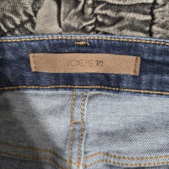 Joe's Jeans Cropped Margaret  Jeans Sz 30 - Picture 2 of 11